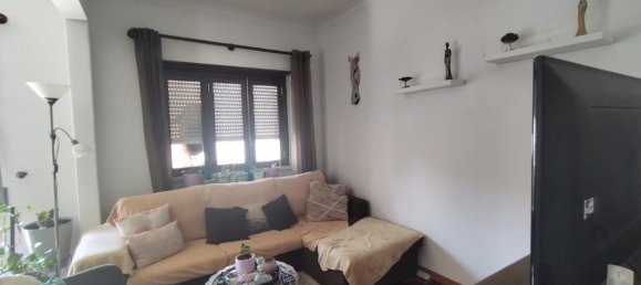 3 bedrooms Condo in Seixal, Portugal No. 1644 2