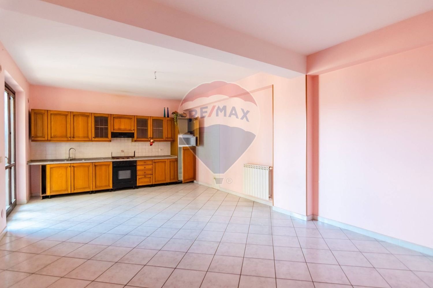 Apartamento de 4 habitaciónes en Aci Catena, Italy No. 273924