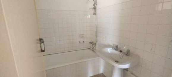 888m² Building in Loures, Portugal No. 131663 21