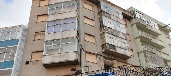 888m² Building in Loures, Portugal No. 131663 5