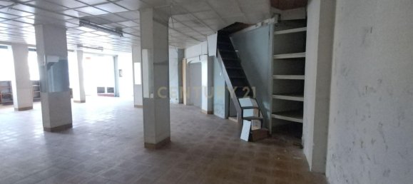 888m² Building in Loures, Portugal No. 131663 29