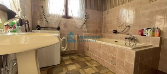 5 bedrooms House in Besancon, France No. 358670 10