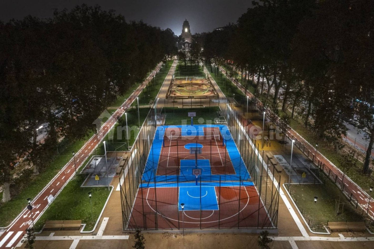 Квартира с 2 спальнями в Милан, Италия № 266573