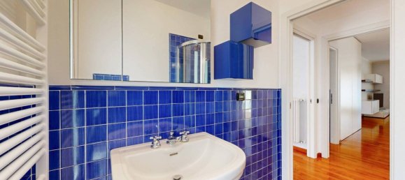 Квартира с 2 спальнями в Милан, Италия № 266573 24