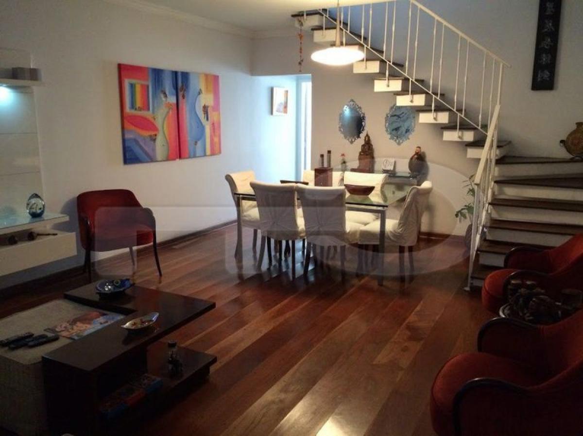 Casa de 3 dormitorios en Sao Paulo, Brazil No. 456191