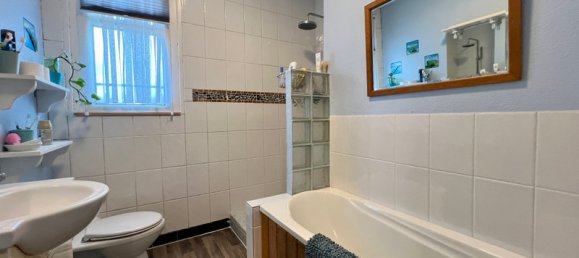 3 bedrooms House in Monestier, France No. 102153 9