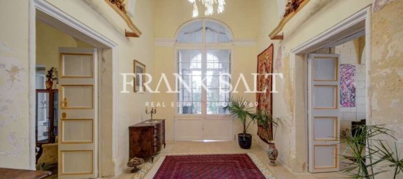 Hotel de 8 dormitorios en Zebbug, Malta No. 2113 3