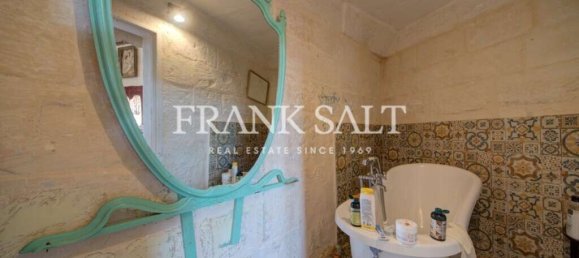 Hotel de 8 dormitorios en Zebbug, Malta No. 2113 17