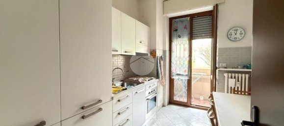 2 Schlafzimmer Wohnung in Corsico, Italy, Nr. 358034 3