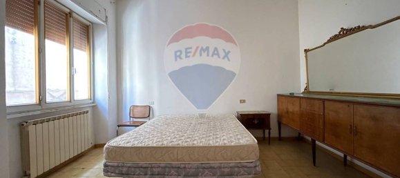 2 bedrooms Apartment in Arcevia, Italy No. 201207 4