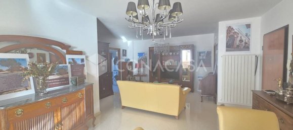 3 rooms Apartment in Locorotondo, Italy No. 328071 5