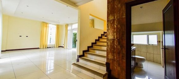 4 bedrooms House in Santo Domingo, Costa Rica No. 471 3