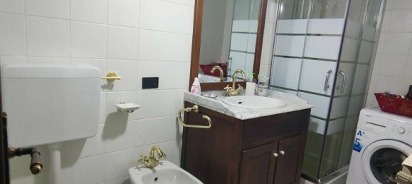 6 rooms House in Fiumalbo, Italy No. 220955 10