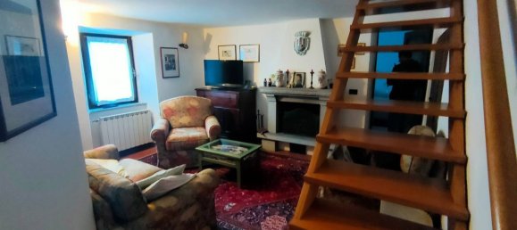 6 rooms House in Fiumalbo, Italy No. 220955 2