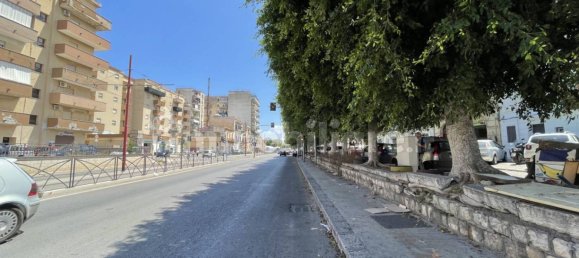 Apartamento de 3 dormitorios en Palermo, Italy No. 299261 2