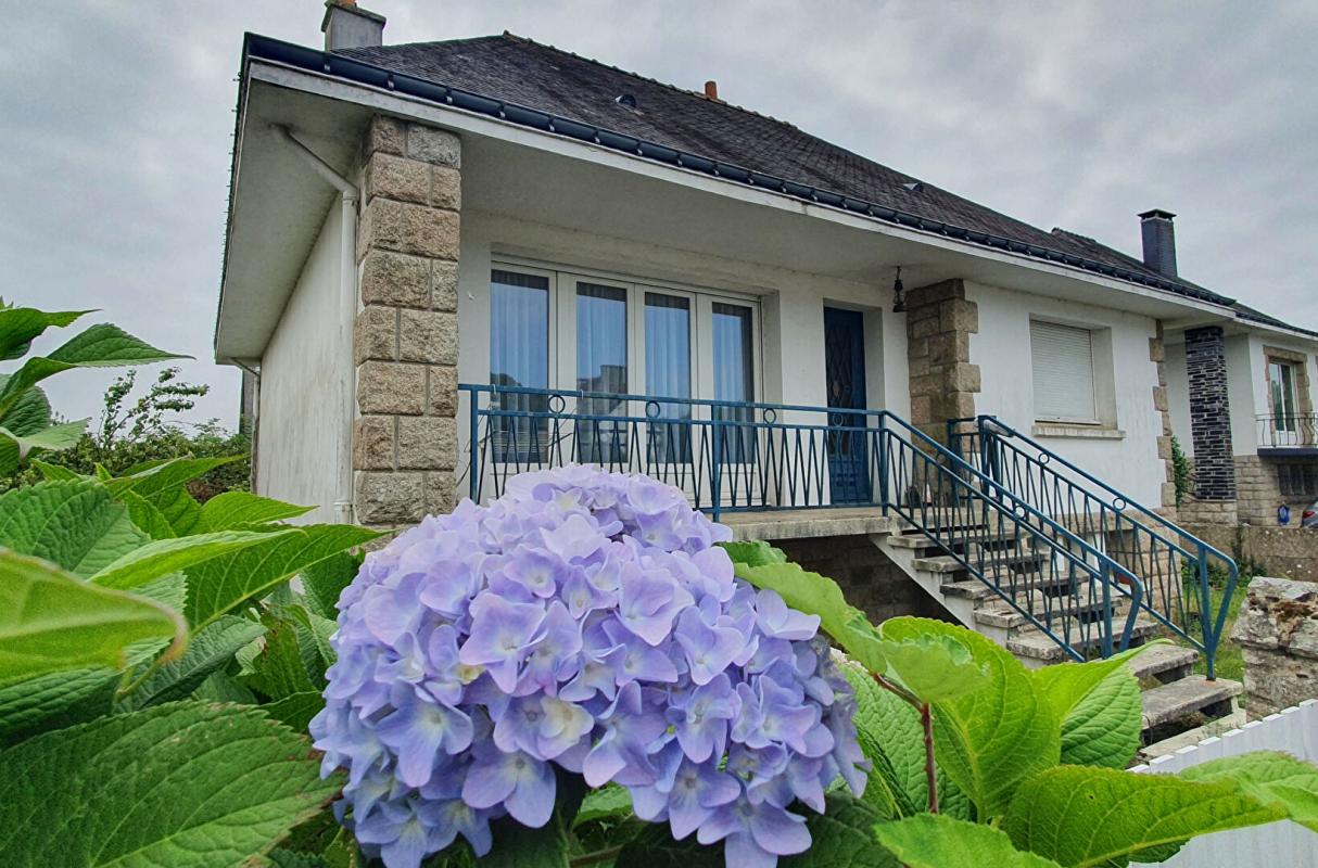 2 Schlafzimmer Haus in Baud, France, Nr. 342937