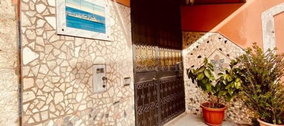 9-salle Appartement à Cesinali, Italy No. 206966 2