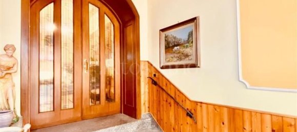 9-salle Appartement à Cesinali, Italy No. 206966 13