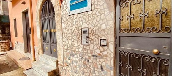 9-salle Appartement à Cesinali, Italy No. 206966 8