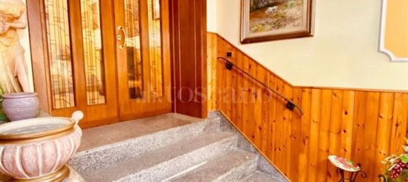 9-salle Appartement à Cesinali, Italy No. 206966 10