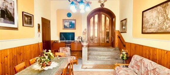 9-salle Appartement à Cesinali, Italy No. 206966 11