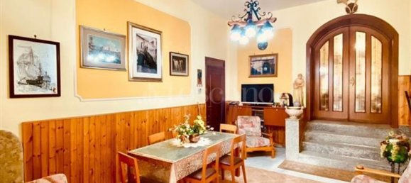 9-salle Appartement à Cesinali, Italy No. 206966 7