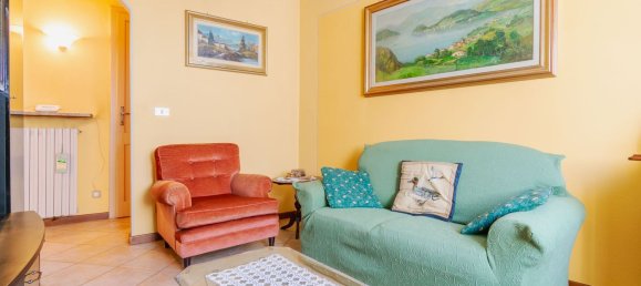 Casa de 4 dormitorios en Borgosesia, Italy No. 379695 2