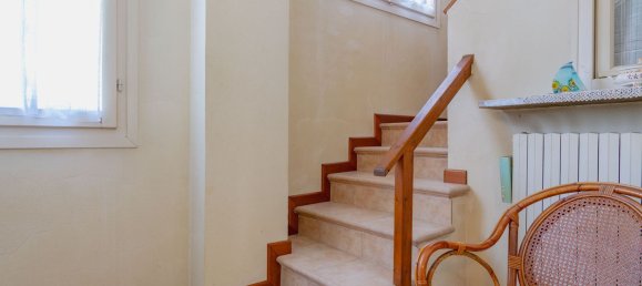 Casa de 4 dormitorios en Borgosesia, Italy No. 379695 4