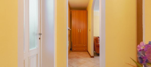 Casa de 4 dormitorios en Borgosesia, Italy No. 379695 3