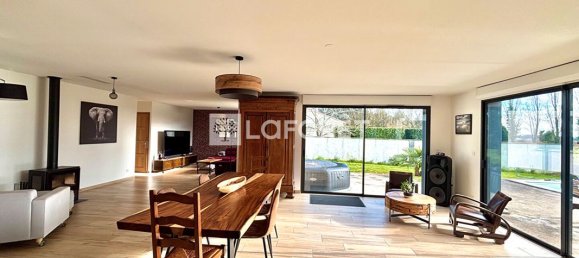 Дом с 4 спальнями в Сен-Ромен-де-Бене, Франция № 102799 19