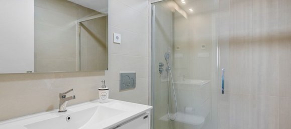 Apartamento de 2 dormitorios en Alicante, Spain No. 176281 8