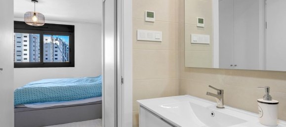 Apartamento de 2 dormitorios en Alicante, Spain No. 176281 11