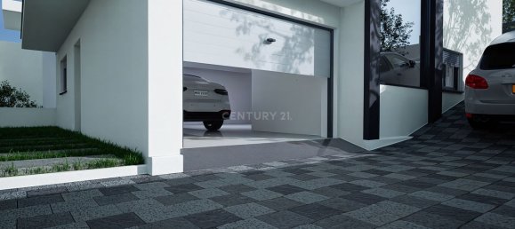 4 bedrooms House in Almada, Portugal No. 108205 11