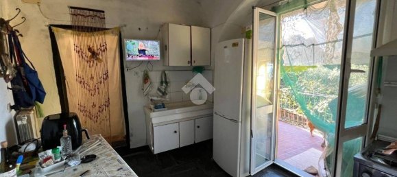 3 bedrooms Apartment in Lavagna, Italy No. 211510 2