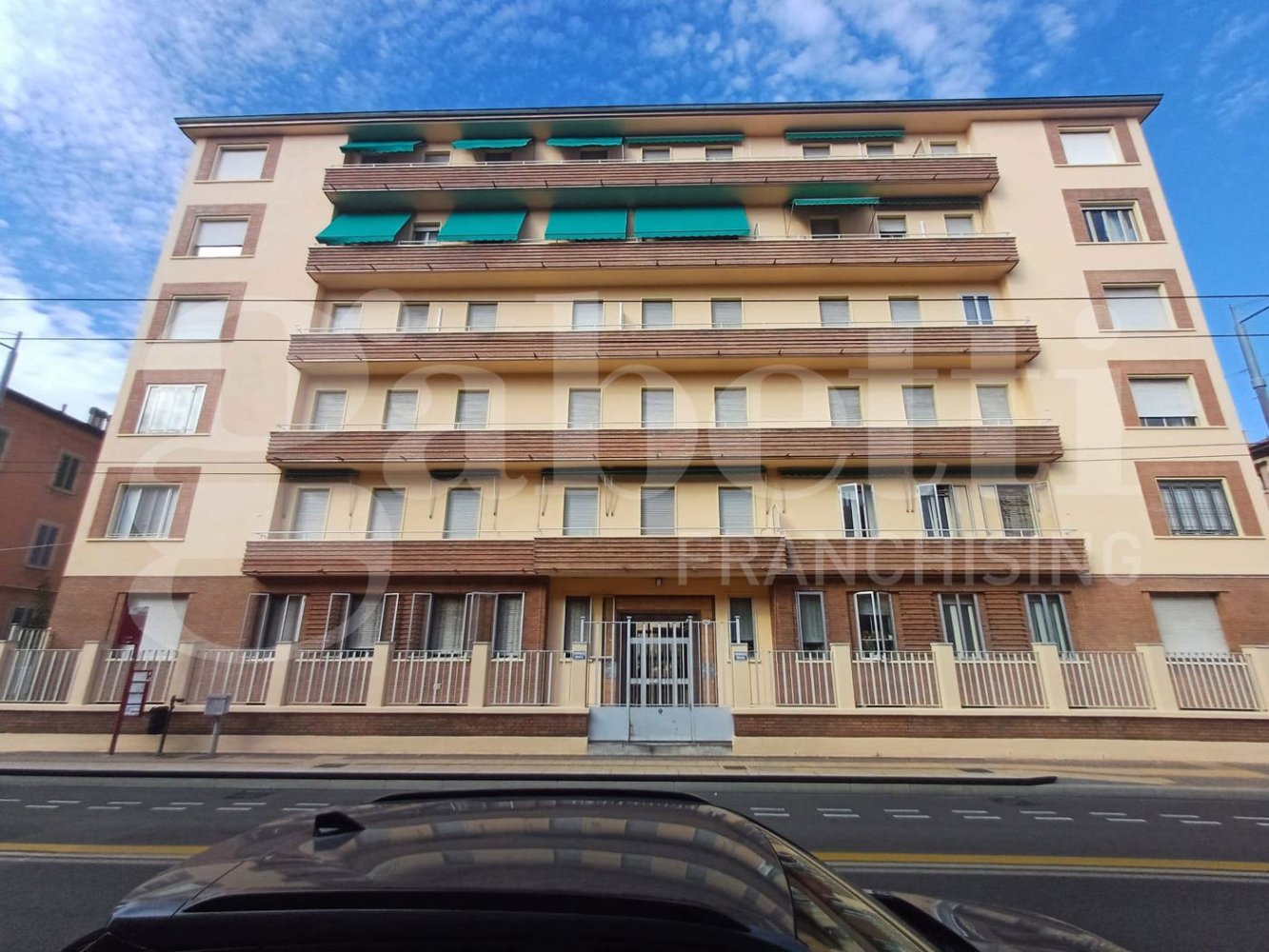 2 bedrooms Apartment in Bologna, Italy No. 322562