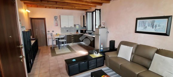 5 rooms House in Parma, Italy No. 16467 18
