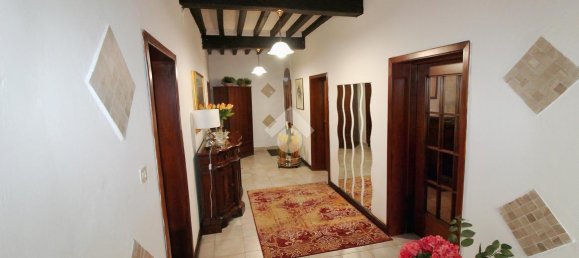 5 rooms House in Parma, Italy No. 16467 4