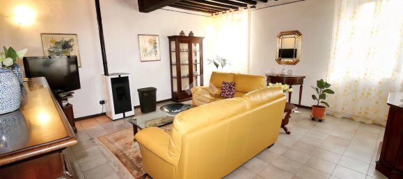 5 rooms House in Parma, Italy No. 16467 17