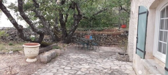 2 bedrooms Villa in Saint-Maximin-la-Sainte-Baume, France No. 289830 2