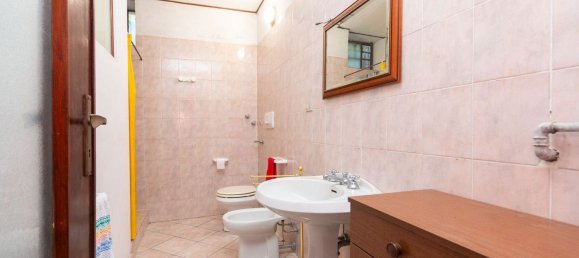 4 Schlafzimmer Villa in San Mauro Torinese, Italy, Nr. 355626 22