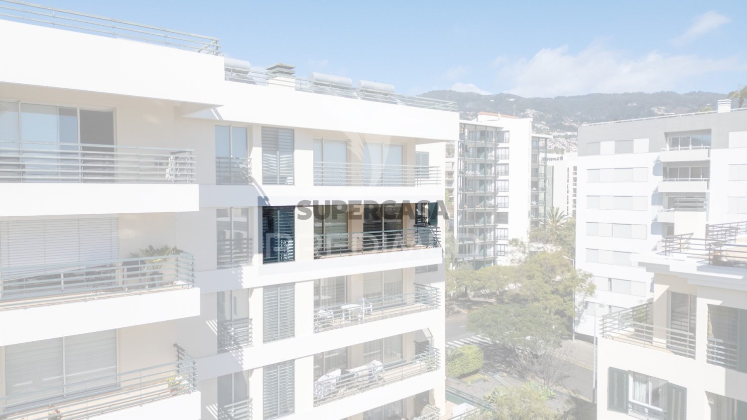 3 bedrooms Apartment in Funchal, Portugal No. 289467