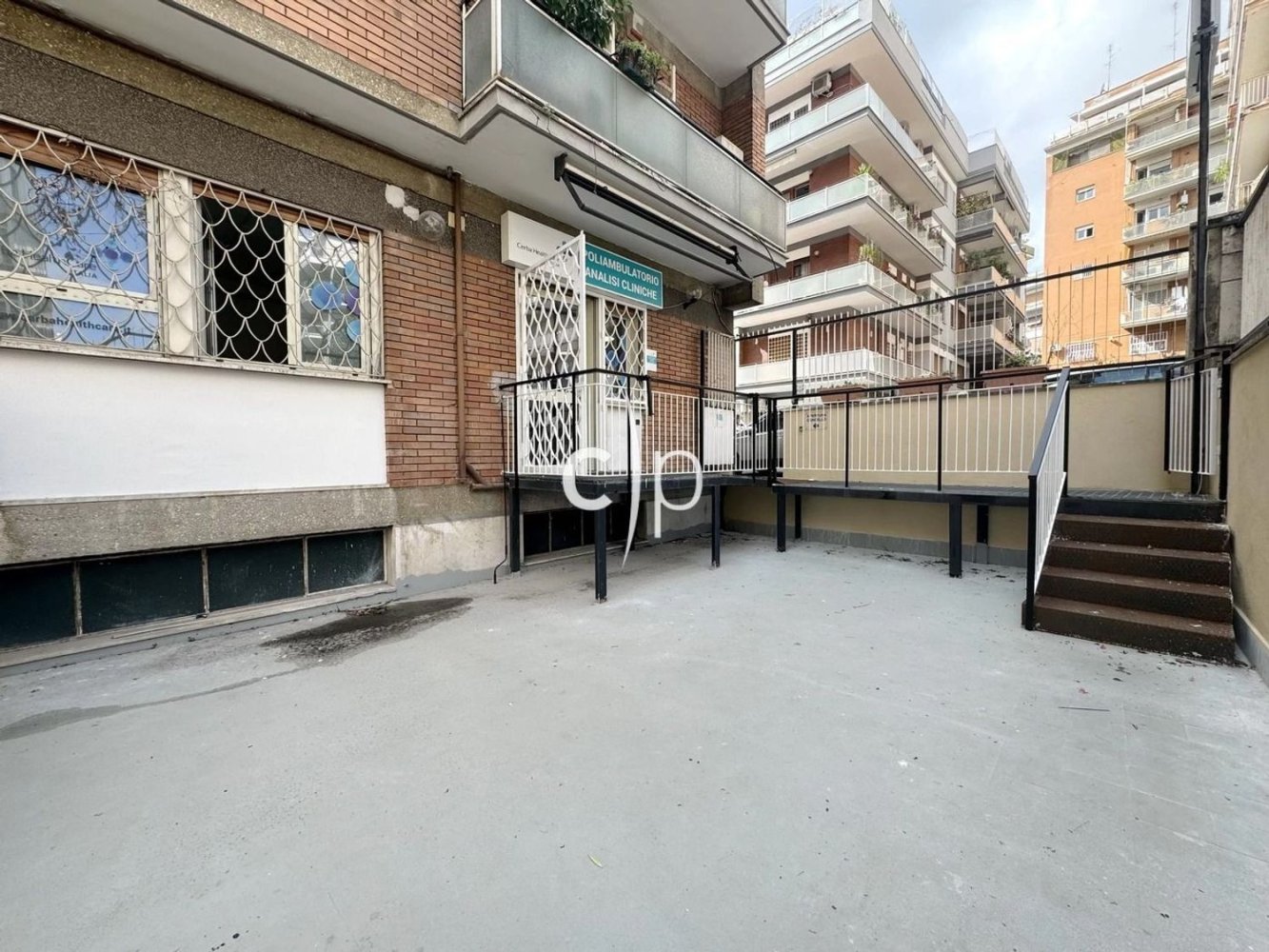 Propiedad comercial en Rome, Italy 105 m² No. 352905