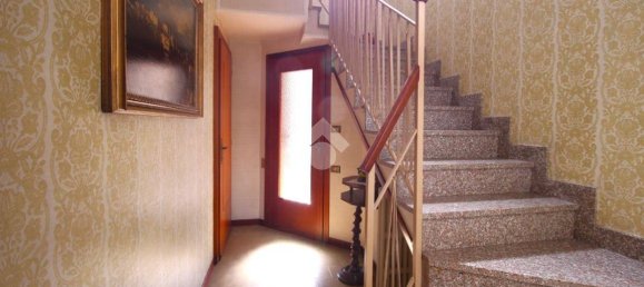 Вилла с 8 спальнями в Монтичелло Брианца, Италия № 314321 5