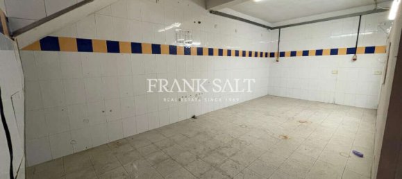  محل تجاري في Marsa, Malta 82متر مربع رقم 12411 5