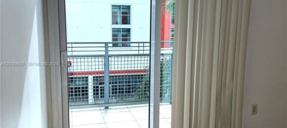 1 dormitorio propiedad comercial en alquiler en Miami, Miami-Dade, Florida, USA № 615219 25