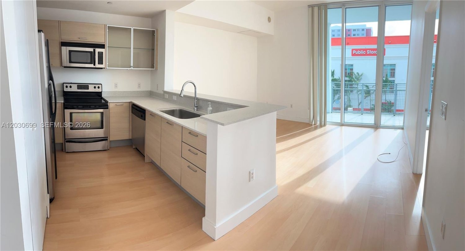 1 dormitorio propiedad comercial en alquiler en Miami, Miami-Dade, Florida, USA № 615219