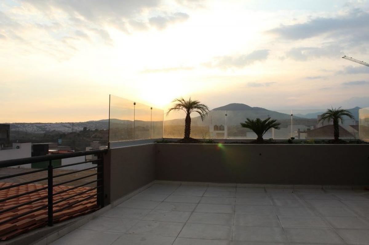 Casa de 3 dormitorios en Naucalpan de Juárez, Mexico No. 217679