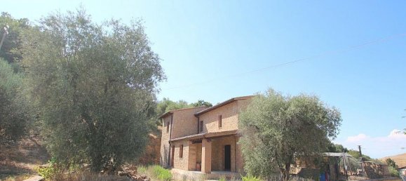 2 bedrooms House in Volterra, Italy No. 145 3
