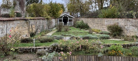 8 bedrooms House in Rodemack, France No. 160454 20