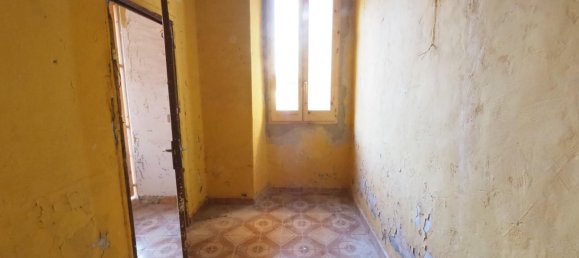 2 bedrooms Apartment in Ciutat Vella, Spain No. 137788 4